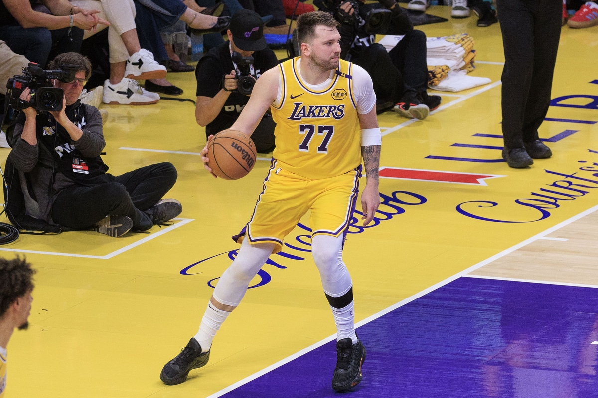 Histórico debut de Luka Doncic con los Lakers