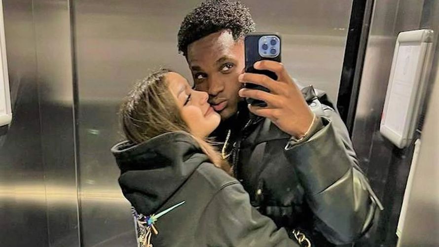 Julia Janeiro y el jugador Álex Balboa