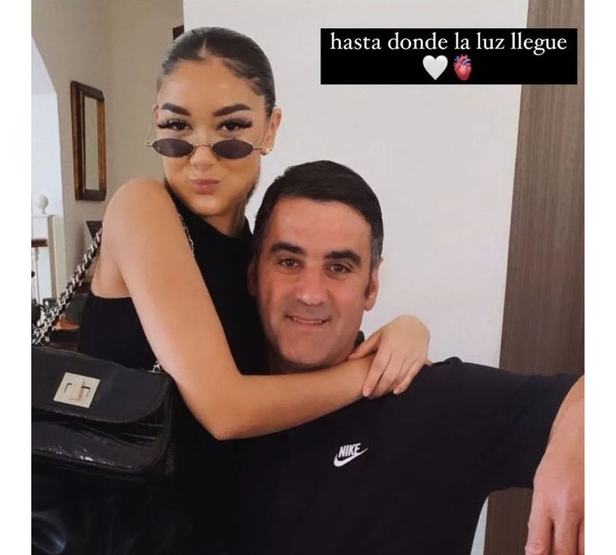 Julia Janeiro con su padre, Jesulín de Ubrique