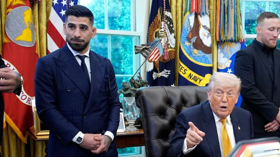Topuria Trump El exclusivo reloj de 165.000 euros de Ilia Topuria en su encuentro con ...