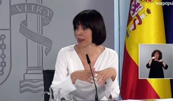 Decenas de familias aún en contenedores y la ministra Morant suelta esto sobre la isla de La Palma