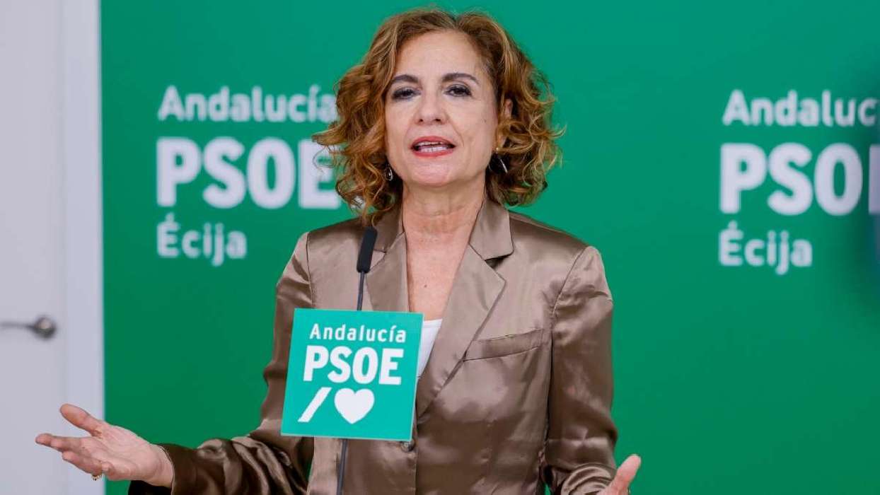 El aterrizaje forzoso de Montero sacude el tablero andaluz: los escándalos  de Moncloa y Ferraz lanzan al PSOE-A al vacío