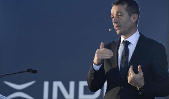 Los Escribano encargan a JP Morgan una venta de acciones en Indra para ...