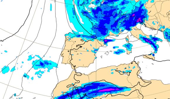La AEMET pone en alerta roja por lluvias al litoral sur de Alicante y ...
