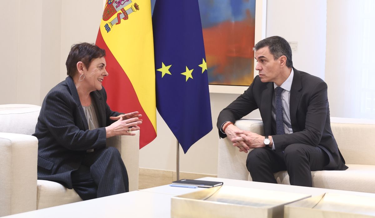 Sánchez convierte a Bildu en su mejor aliado para alentar la tesis de un "golpe judicial" contra la izquierda