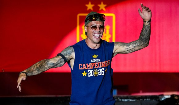 Pedro Porro en la celebración de la conquista del Mundial 2026