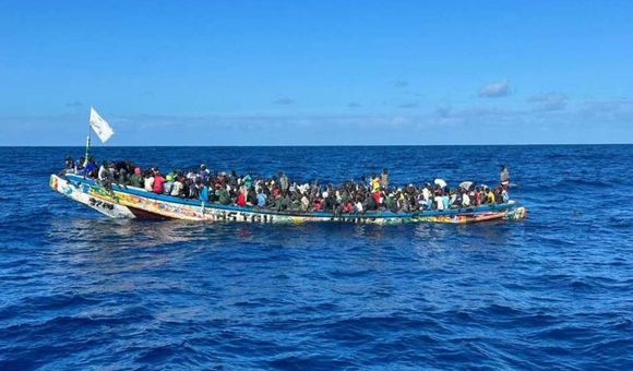 El Gobierno moviliza sólo en el último mes 2,3 millones para atender a inmigrantes llegados a Fuerteventura y El Hierro