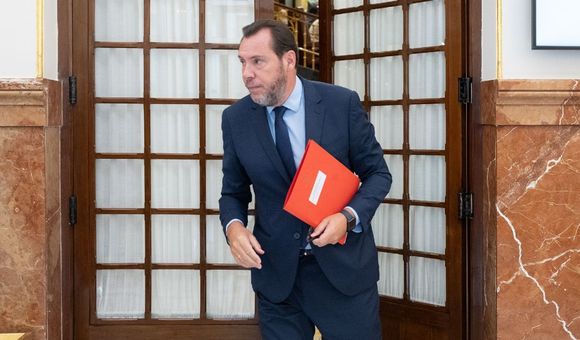 Sectores del PSOE ya respaldan a Puente frente a Sánchez: "Tiene el apoyo de las bases"