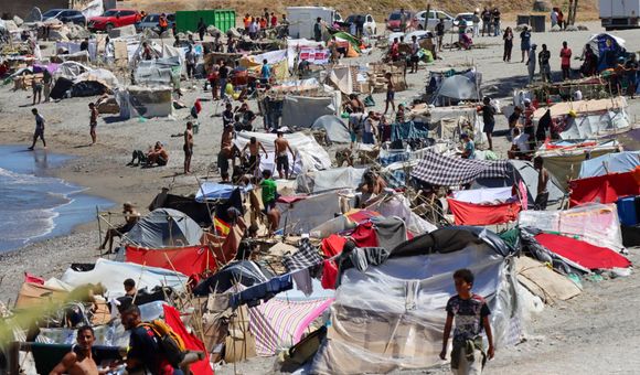 Una pelea entre inmigrantes en Ceuta se salda con un detenido y un hospitalizado