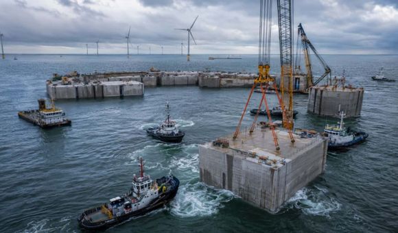 Bélgica hunde 23 bloques de hormigón de 22.000 toneladas en el mar del Norte para levantar la primera isla energética del planeta