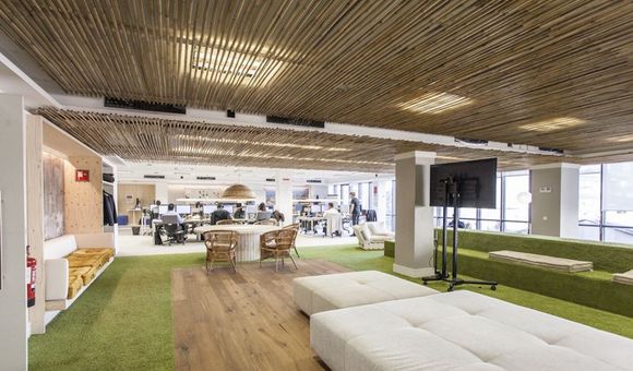 Los españoles quieren formación en IA en el trabajo, el 73% valora positivamente que su empresa la facilite