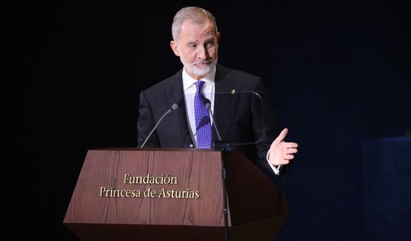 El Rey Felipe VI es operado de cataratas en Oviedo