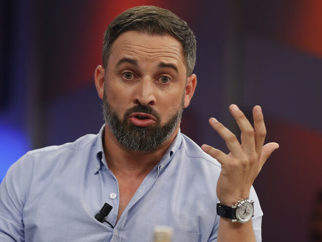 Santiago Abascal presume de su reloj de 600 euros (pero tiene otro más ...
