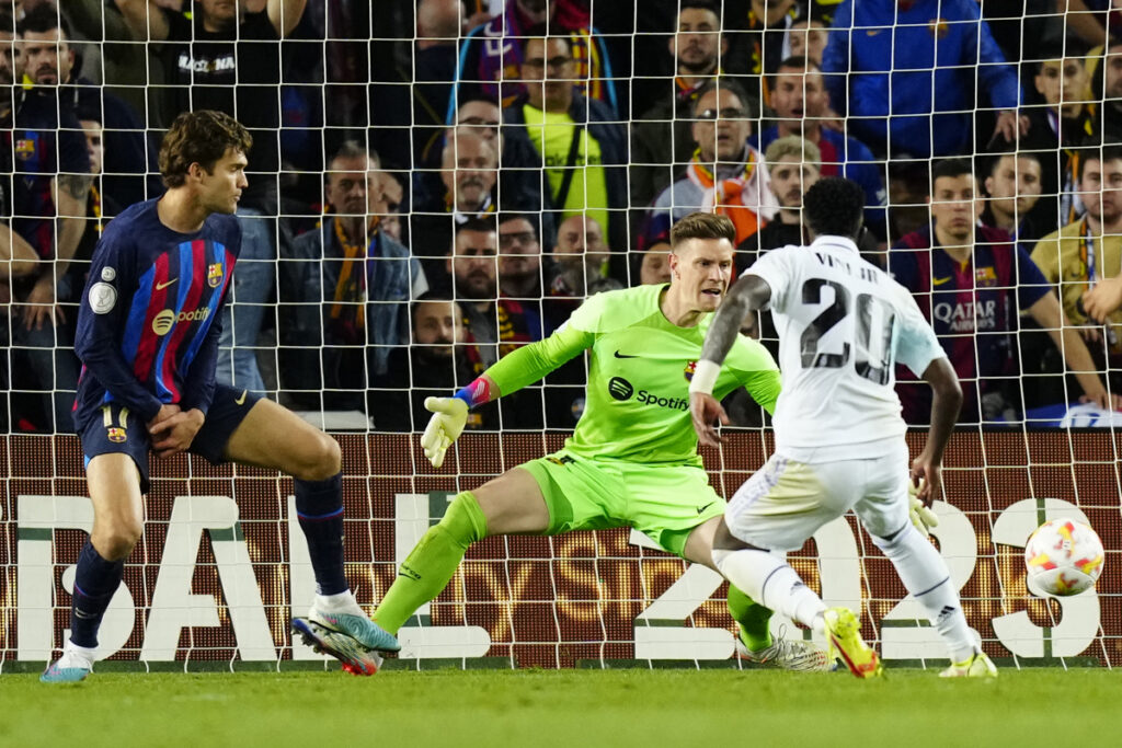 El Madrid se persona en el Camp Nou y condena al Barça con una goleada ...